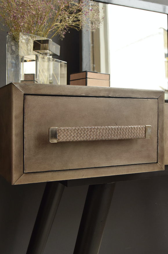 Portobello Dressing Table Handle Detail