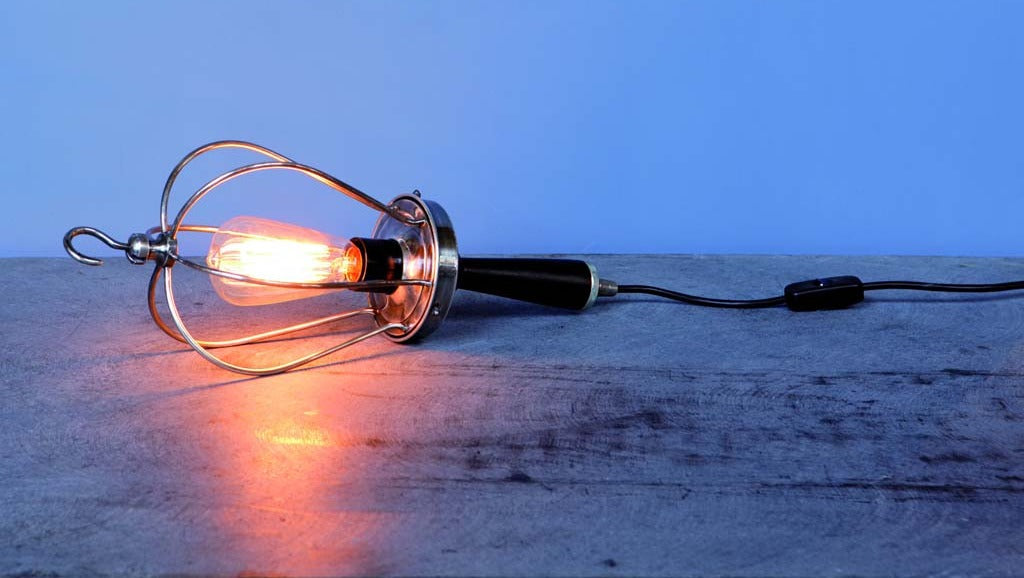 Baladeuse Wall lamp On Blue Background